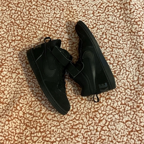 Nike - Picture 1 of 2